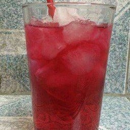 น้ำแดงโซดา