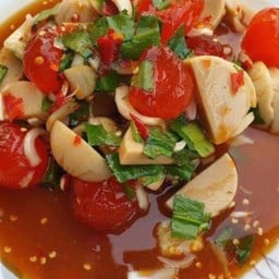 ตำเหลาหมูยอไข่ดอง