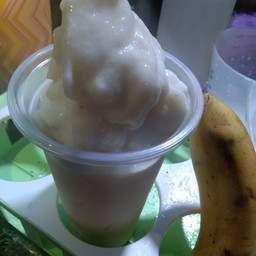 กล้วยหอมปั่นนมสด