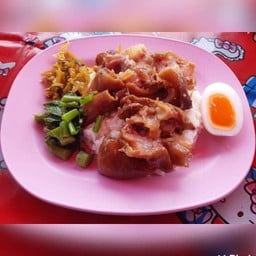 เจ้ปลาข้าวขาหมูพะโล้จิ๊กโก๋ทำกินหน้าราชภัฏ