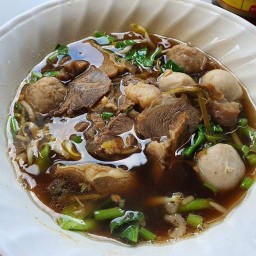 ร้านก๋วยเตี๋ยวบป้าด๊วด