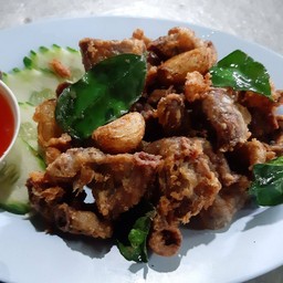 ไส้อ่อนทอดกระเทียม
