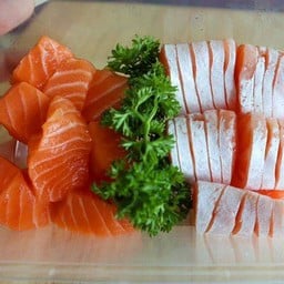 SET หางหั่นเต๋า 100g. + ท้องล้วน 100g.