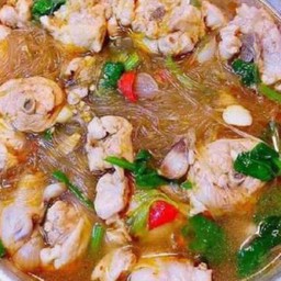 แกงไก่ใส่เส้นร่อน..