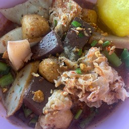 เกาเหลาเย็นตาโฟต้มยำ