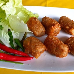 ไส้กรอกวุ้นเส้น 6 ชิ้น