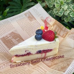 Strawberry swirl cheesecake