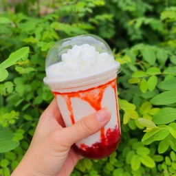 สตอเบอรี่นมสด ปั่น