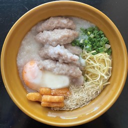 โจ๊กหมูใส่ไข่