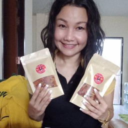 ขนมทานเล่น By chumpoo