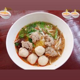 บะหมี่เกี๊ยวต้มยำ