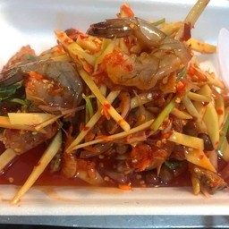 ยำมะม่วงกุ้งสด