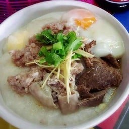 👩🍳  ร้านโจ๊ก  ต้มเลือดหมู  อาหารตามสั่ง ( ป้าอ้อย ) หน้าโรงเรียนเปี่ยมสุวรรณ หน้าโรงเรียนเปี่ยมสุวรรณ  ( ร้านป้าอ้อย )