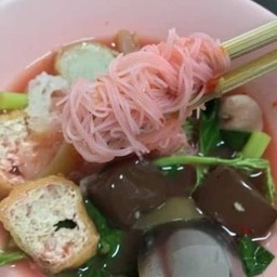 หมี่ขาวเย็นตาโฟ