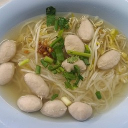 ก๋วยเตี๋ยวลูกชิ้น