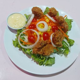 สลัดไก่ทอด