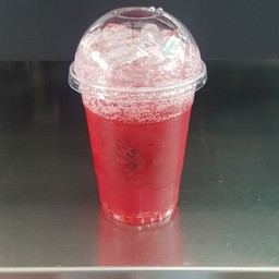 สตอเบอร์รี่โซดา