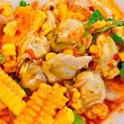 ยำข้าวโพดหอยนางรม