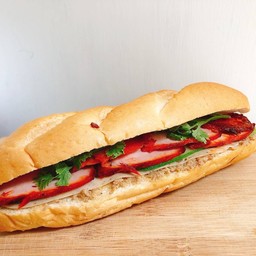 Bánh mì ขนมปังเวียดนาม หมูแดง