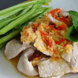 หมูมะนาว&ลวกจิ้มทะเล