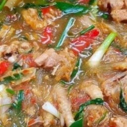 กับแกล้มแม่หมู ต้มยำรสเด็ด