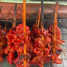 เจี๊ยบไก่ย่างแดงตลาดไดโนเสาร์