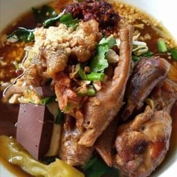 ก๋วยเตี๋ยวไก่มะระปากซอยวัดชัยมงคล