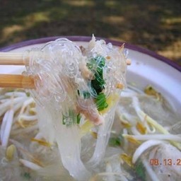 วุ่นเส้นน้ำไส