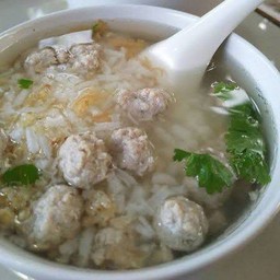 ข้าวต้มหมูสับ