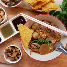 กินเส้น Halal Food <3