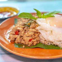 ข้าวกระเพราหมูSpure