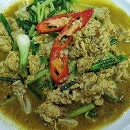 ผัดผงกะหรี่เนื้อปู