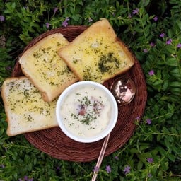 ชุปครีม+ขนมปังเนยกระเทียม