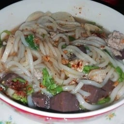ก๋วยเตี๋ยวไก่&จั๊บน้ำข้นจั๊บญวน
