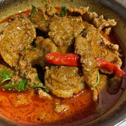 แกงเนื้อใบยี่หร่า