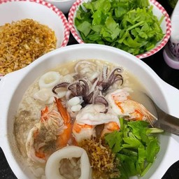 ข้าวต้มทะเลรวม