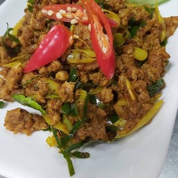 คั่วกลิ้งหมูสับ