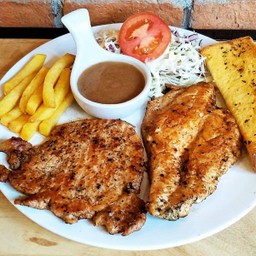 คอมโบสเต็ก หมูสันคอ และ ไก่ [จัดส่ง]