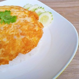 ไข่เจียว แหนม