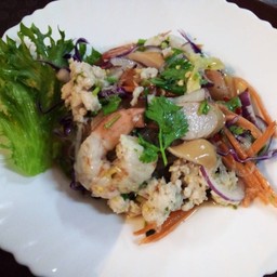 ยำรวมแซ่บ