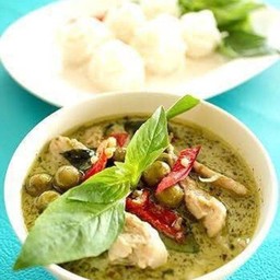 ขนมจีนเขียวหวานไก่ พิเศษ