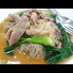 ราดหน้าเส้นหมี่