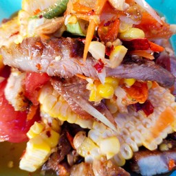 ตำข้าวโพดหมูย่าง