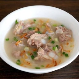 ข้าวต้มกระดูกหมู