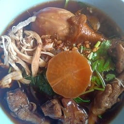 แมงกะพรุนลุยไฟ  น้ำจิ้มรสแซ่บ(ตลาดเซฟวันศรีสมาน) ตลาดเซฟวันโกศรีสมาน