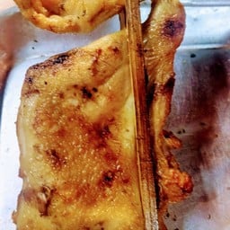 ไก่ย่าง หน้าโรงบาล ถนนหลักเมือง เยื้องเซเว่นหน้าโรงพยาบาล