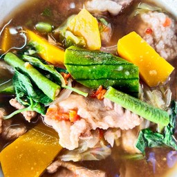 แกงอ่อมหมู