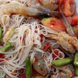 ตำขนมจีนกุ้งสดปลาร้า