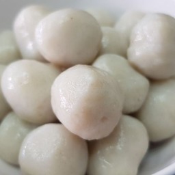 ลูกชิ้นปลากลมลวก 5ชิ้น