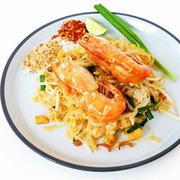 ผัดไทยกุ้งแม่น้ำ